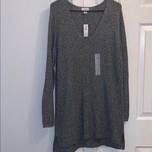 V Neck Tunic Sweater size L